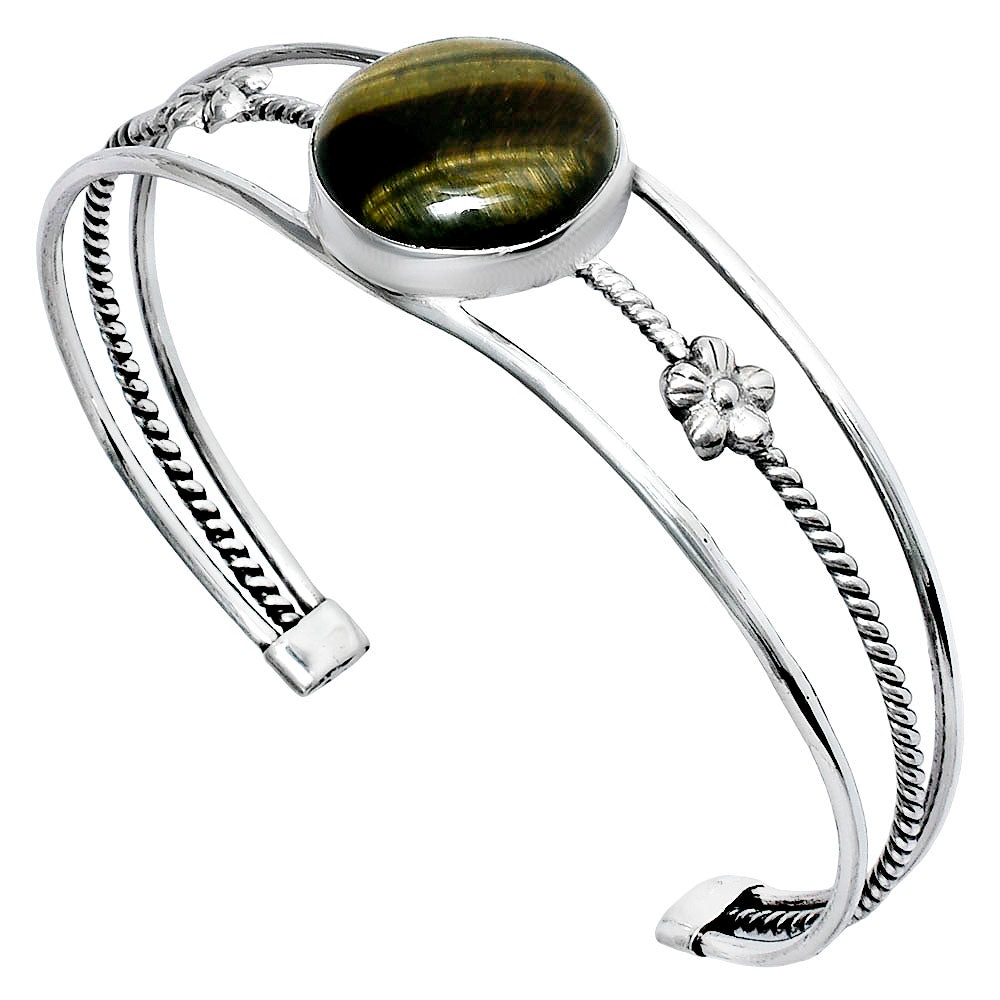 Silver bracelet with a tiger&